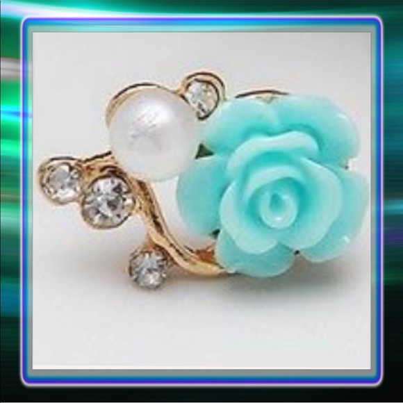 Jewelry - Blue Green Rose Earrings